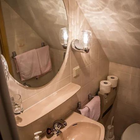 Bed & Breakfast Zur Post 3*