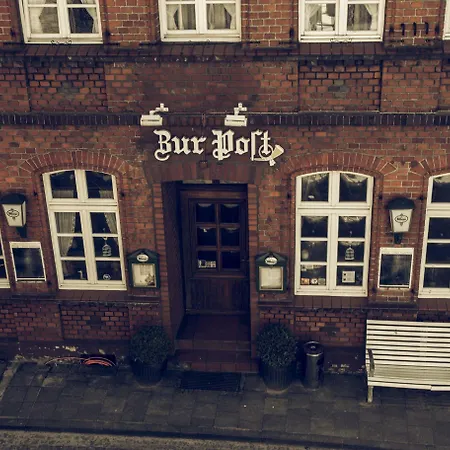 Bed and Breakfast Zur Post 3*