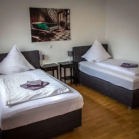 Zur Post Bed and Breakfast 3*