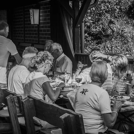Zur Post 2* Sendenhorst