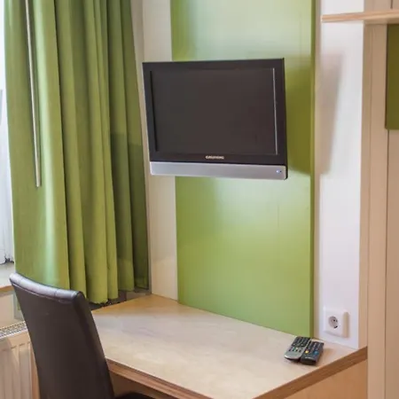 Zur Post Bed & Breakfast 3*